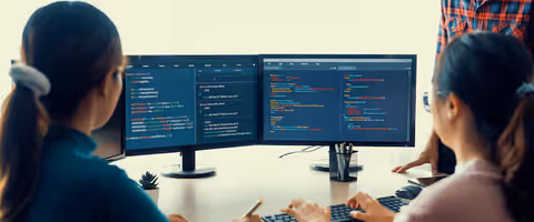 Online Coding Bootcamps Overview: Essential Features, Learning Paths, and Career Skills
