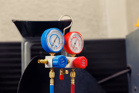 Industrial Pressure Gauges Explained: How Pressure Measurement Works