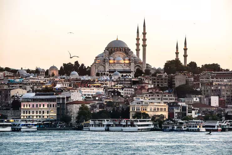 Istanbul Tour: A Guide to History, Culture, Packages, and Travel Planning
