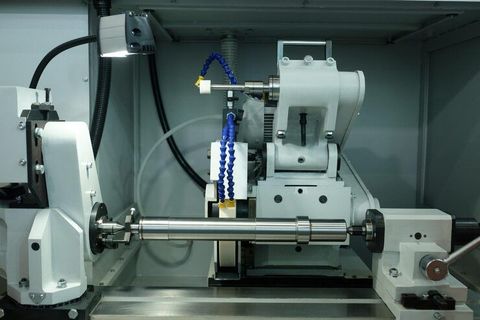 CNC Machine Automation: A Complete Guide to Technologies, Benefits, and Applications